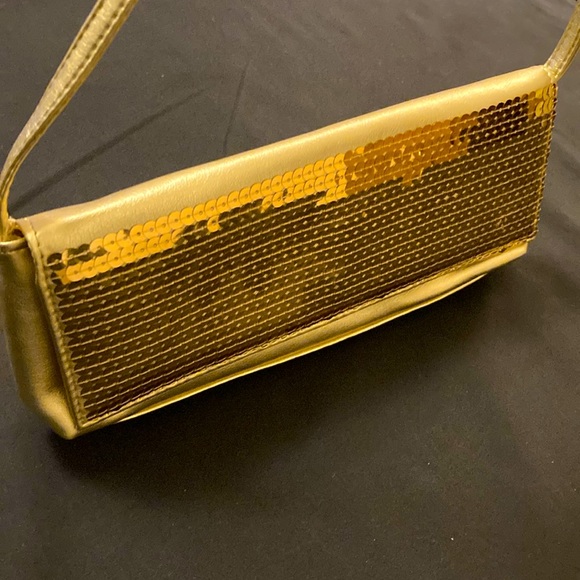 Vintage Avon Convertible Mini Bag or Wristlet with Zippered Pocket Inside. - Picture 3 of 13